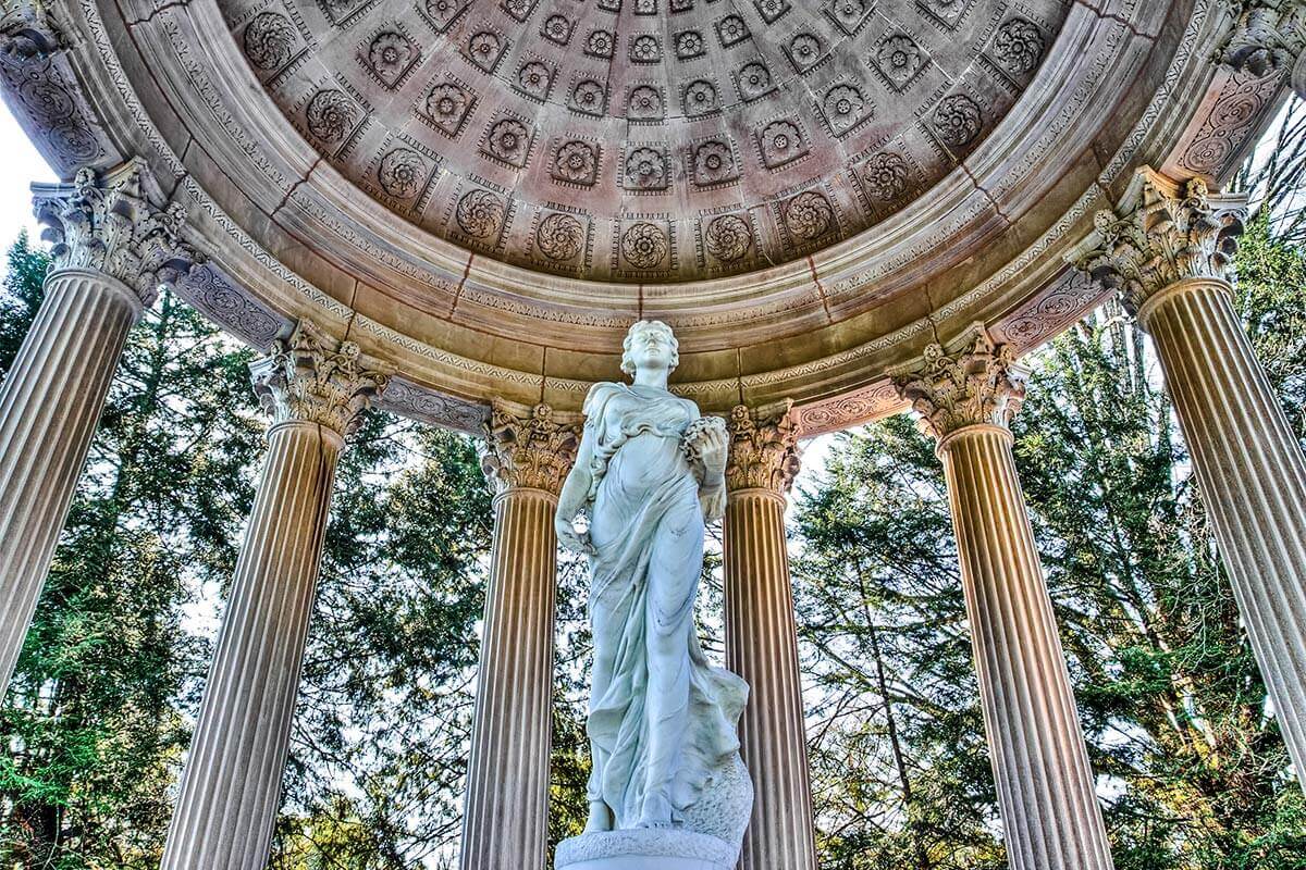 Cave Hill Cemetery Home